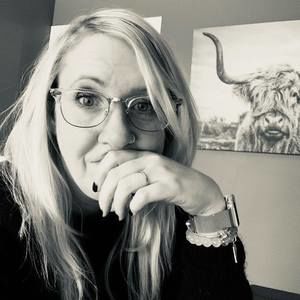 Meet your Posher, Jennie